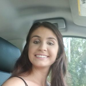 Meet your Posher, Brittney